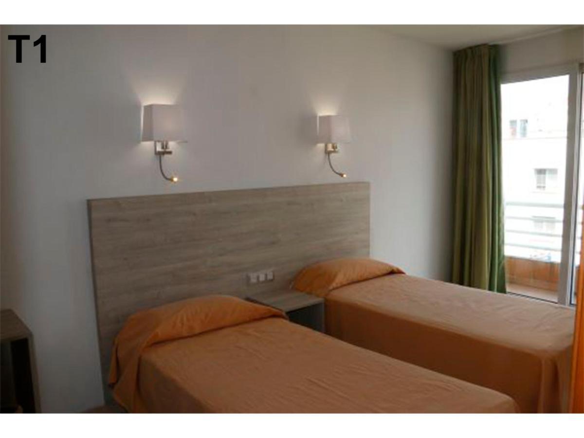 Apartaments Salamar Лорет де Мар Екстериор снимка